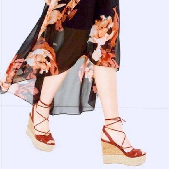 WHBM Saffron Wedge Heels - Picture 1 of 9